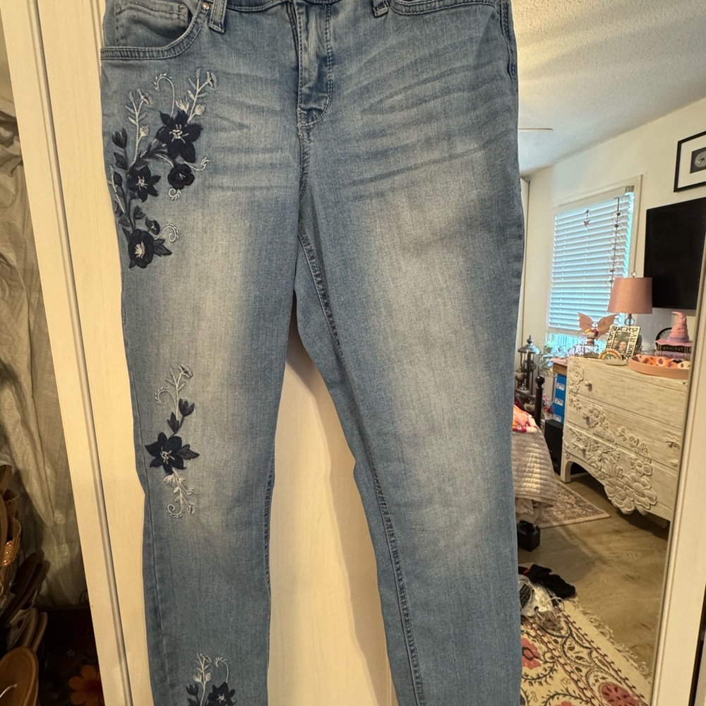 Crown & Ivy Light Blue Floral Skinny Jeans